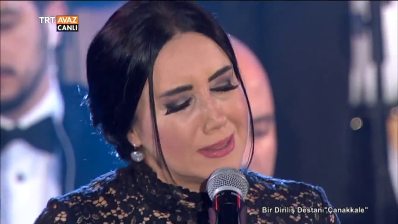 Al Yeşil Dökün Anneler - Bir Diriliş Destanı Çanakkale - Zeynep Cihan - TRT Avaz