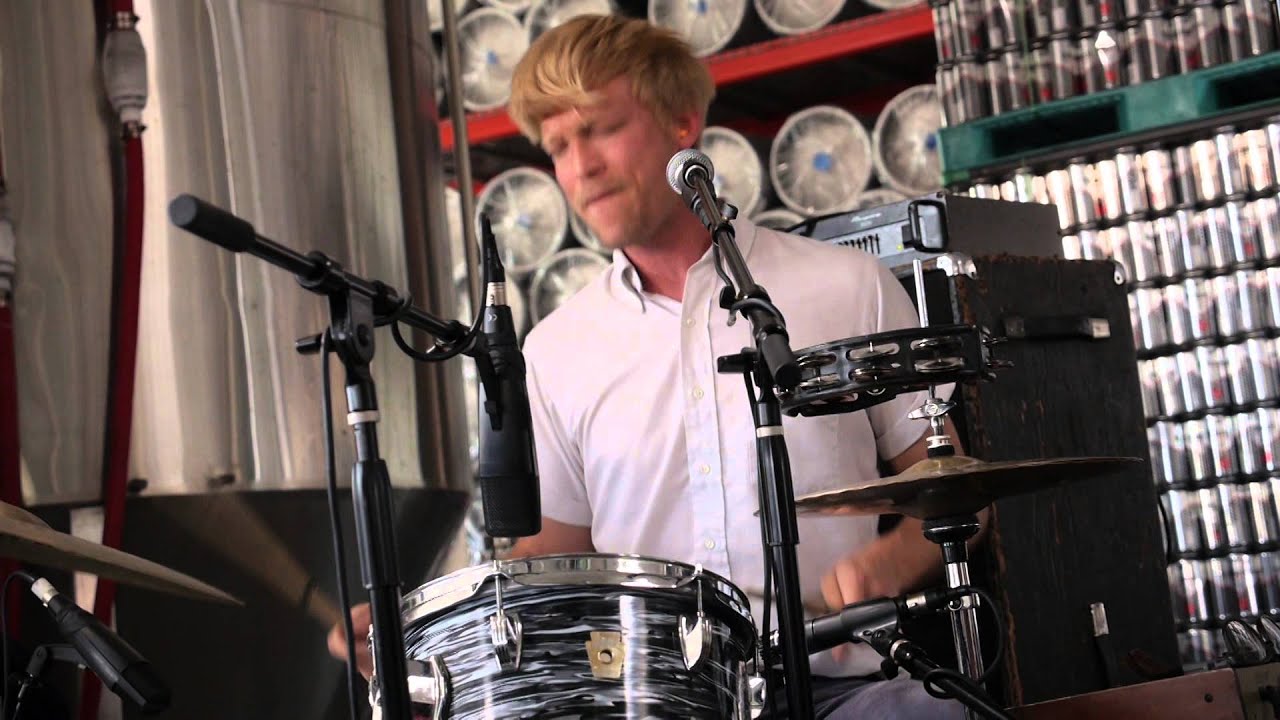 Iska Dhaaf  - Sullen Eyes (Live on KEXP)