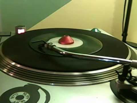 Смотреть «Twinkle Brothers - Devils Advocate + Version» на YouTube Смотреть «Twinkle Brothers - Devils Advocate + Version» на YouTube