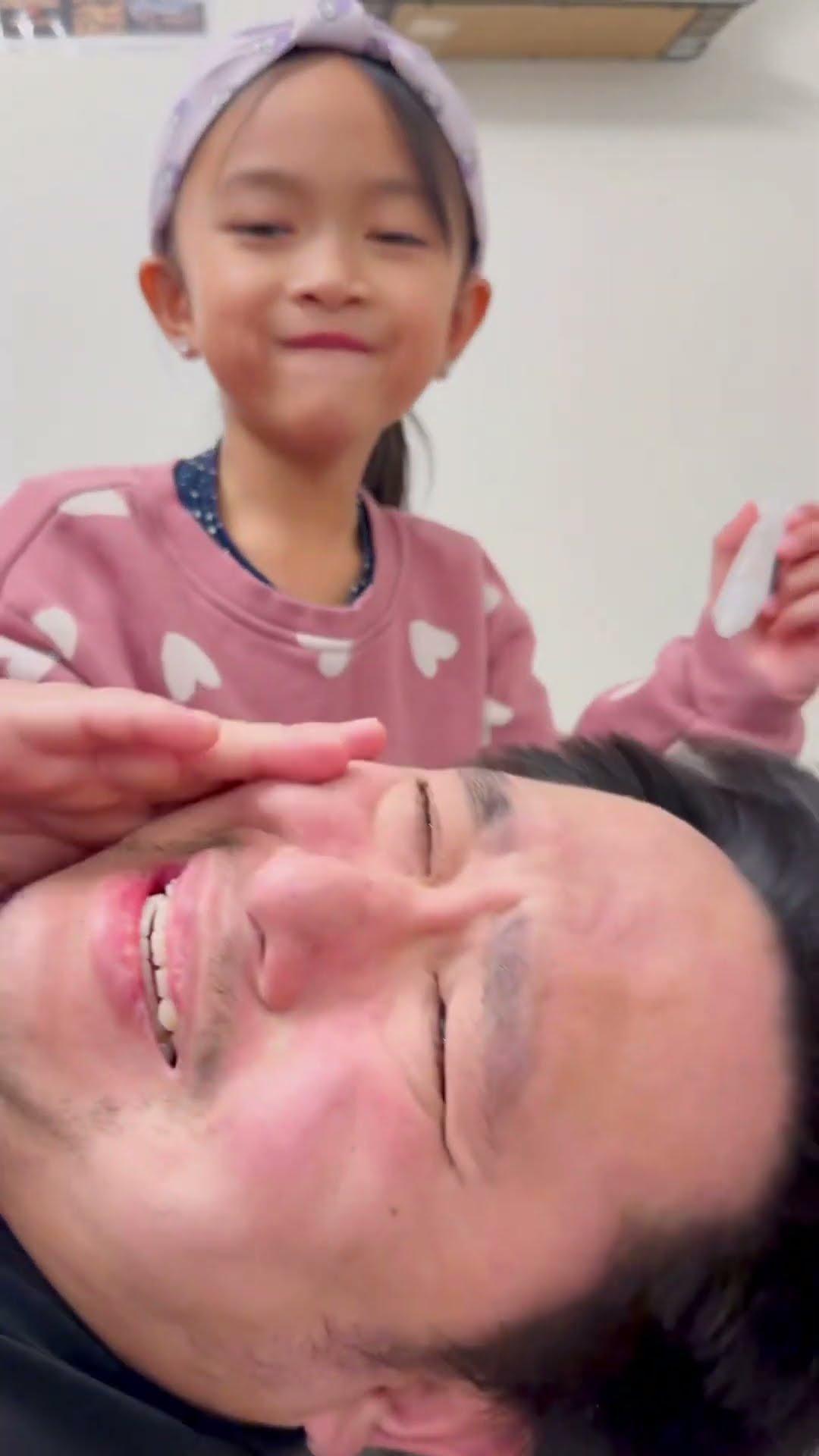 Instead of eyedrop saliva drops on dad ???❤️??