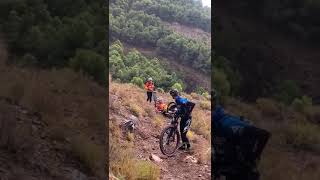 cuando ves a tus compañeros bajados y tú dices,esto lo subo yo!!