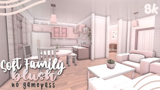 Soft family Blush Family house 🌷 | 8k | no gamepass - BLOXBURG screenshot 1