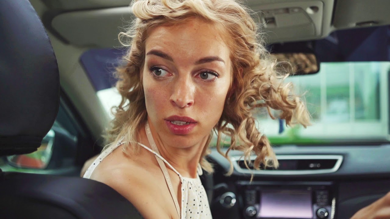 Ролик о безопасности на дороге - YouTube