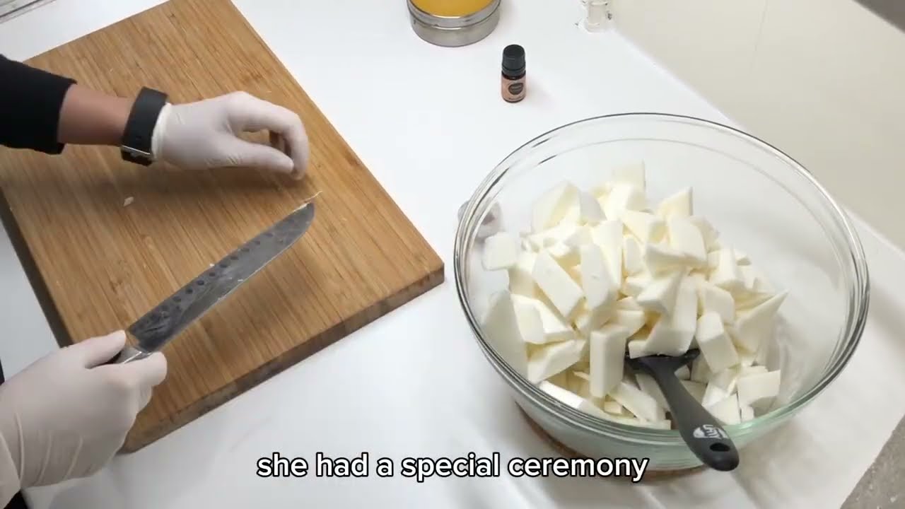 Liquid Gold Ritual: Saffron, Turmeric, Goat Milk & Honey Soap Benefits!