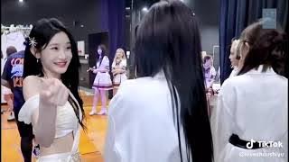 #snh48 #wangyi #zhoushiyu #shenmengyao 🥰👩‍❤️‍👩 🫣 wy kiss moments with zhou shiyu