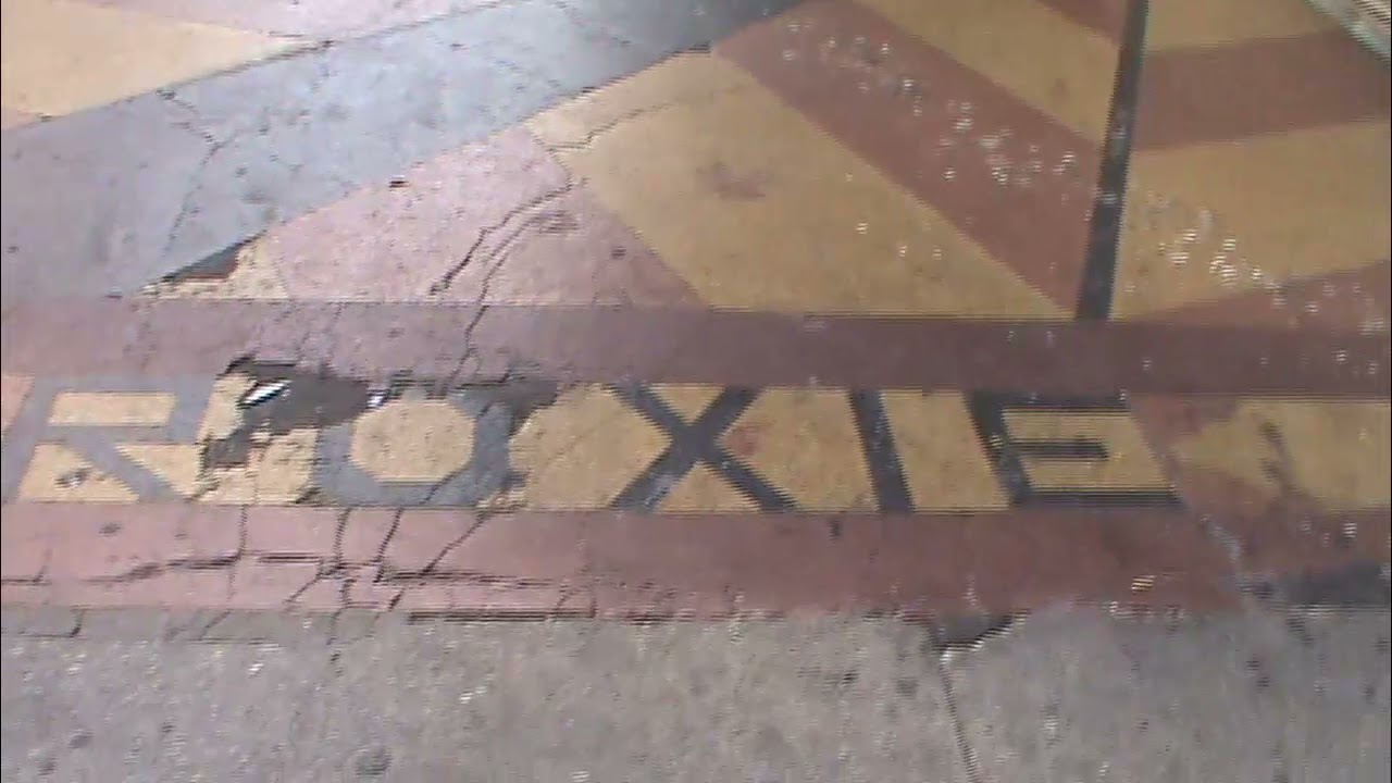 ROXIE THEATRE   With Hollywood   Resinassance Revival HOLLYWOOD HAPPENINGS