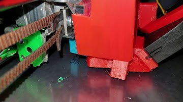 Two 3D Printers mixed for testing! Fun stuff... Ha