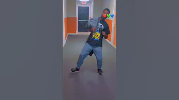 Ali Jaribu Vituko Vya Alikiba American 