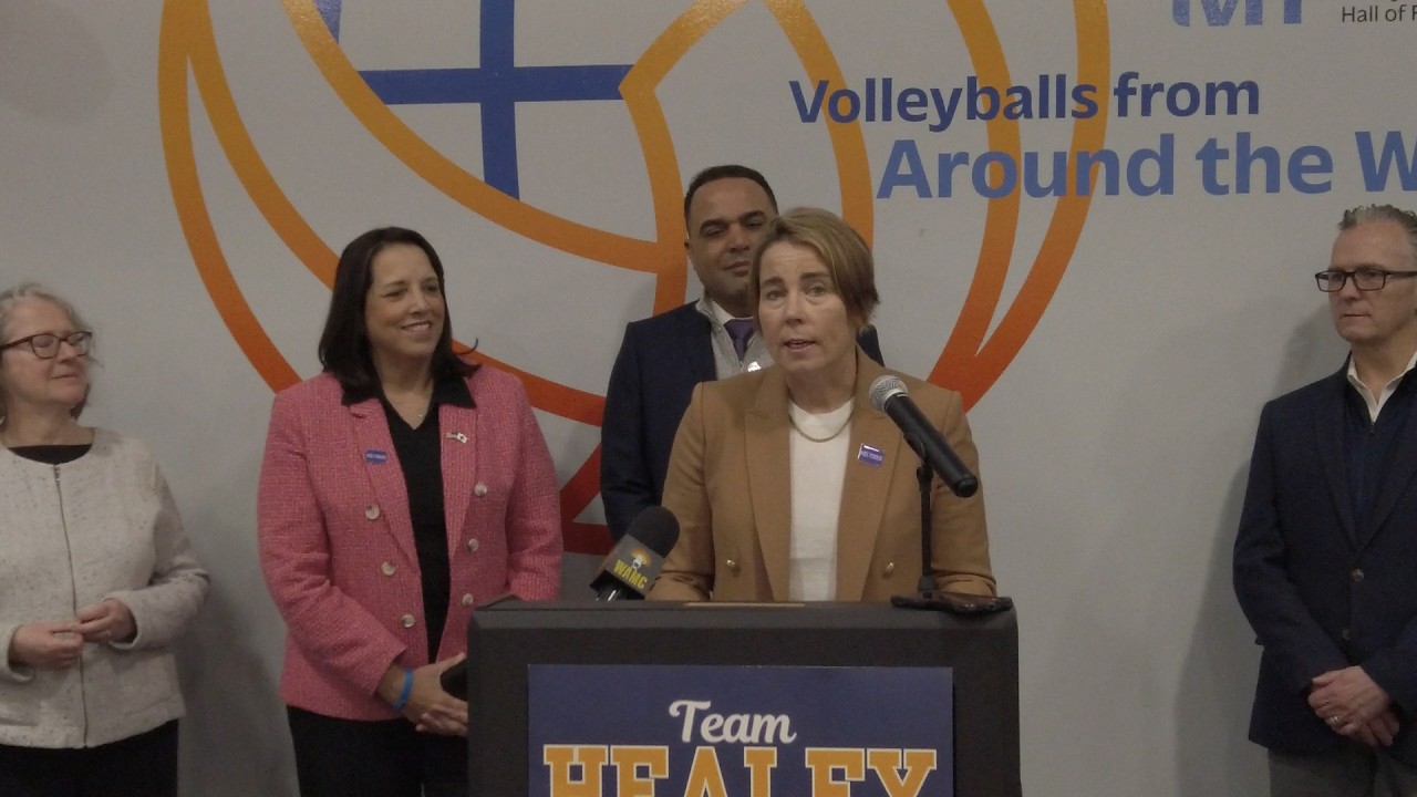 Holyoke Mayor, elected officials endorse Gov. Healey and Lt. Gov. Driscoll for reelection.