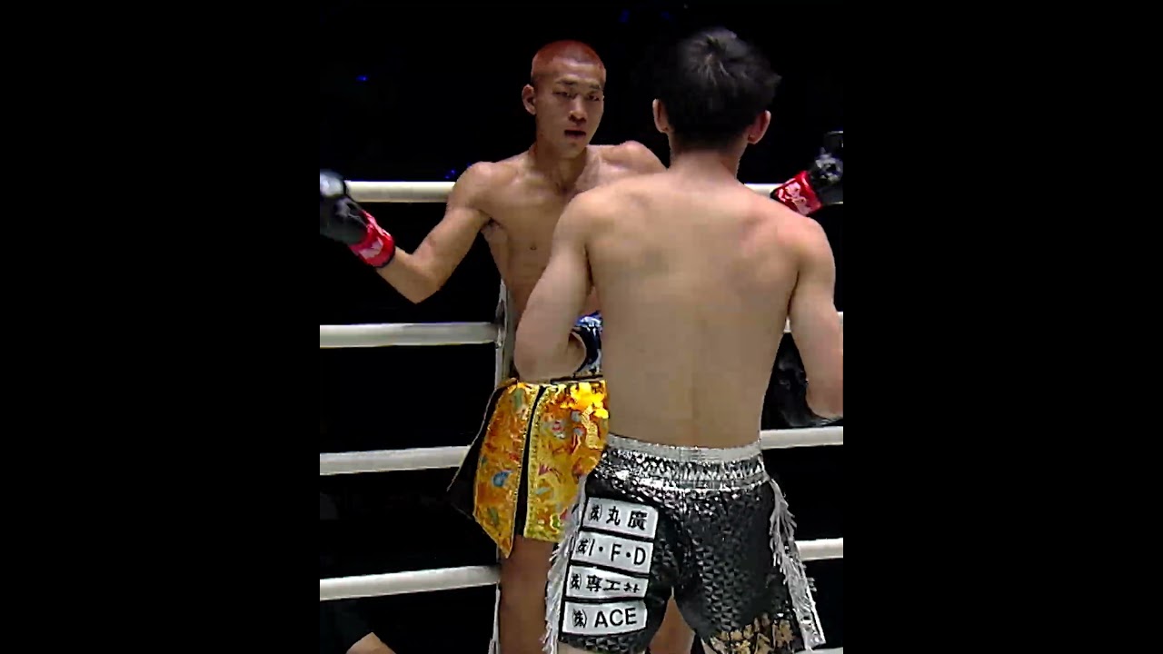 KNOCKDOWN FRENZY π€― Relive the wild kickboxing war between Hiroki Naruo and Zhang Jinhu!