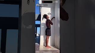 Shower Hot Bulge Markus