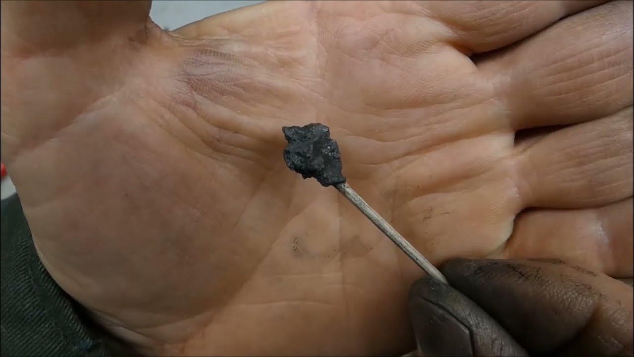 Super glue, graphite, and baking soda make a very hard substance 