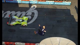 Hitman 2 - Push Robert Knox to the race track and Sierra Knox's Car - satellite guide screenshot 3