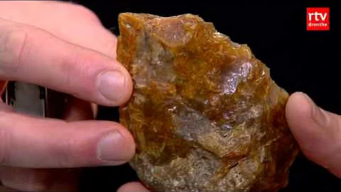 Amateur-archeoloog vindt vuistbijl bij Zeijen