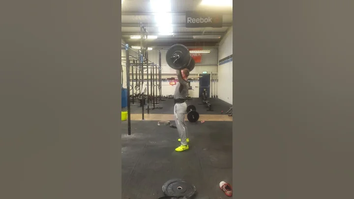 Robert Flanagan hitting a 100kg cluster