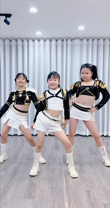 Download lagu Queenbee dance with Rumi, Mira and Zoey ! #shortviralvideos#dance#dancechallege#xuhuongyoutube