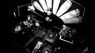 Foreign Beggars ft. Noisia - Contact (Trolley Snatcha Remix) [HQ]