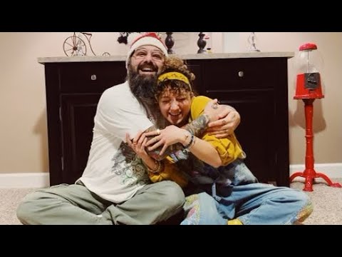 Mike Portnoy & Melody Portnoy - 3rd Annual Beatles Name That Tune (Christmas 2021)