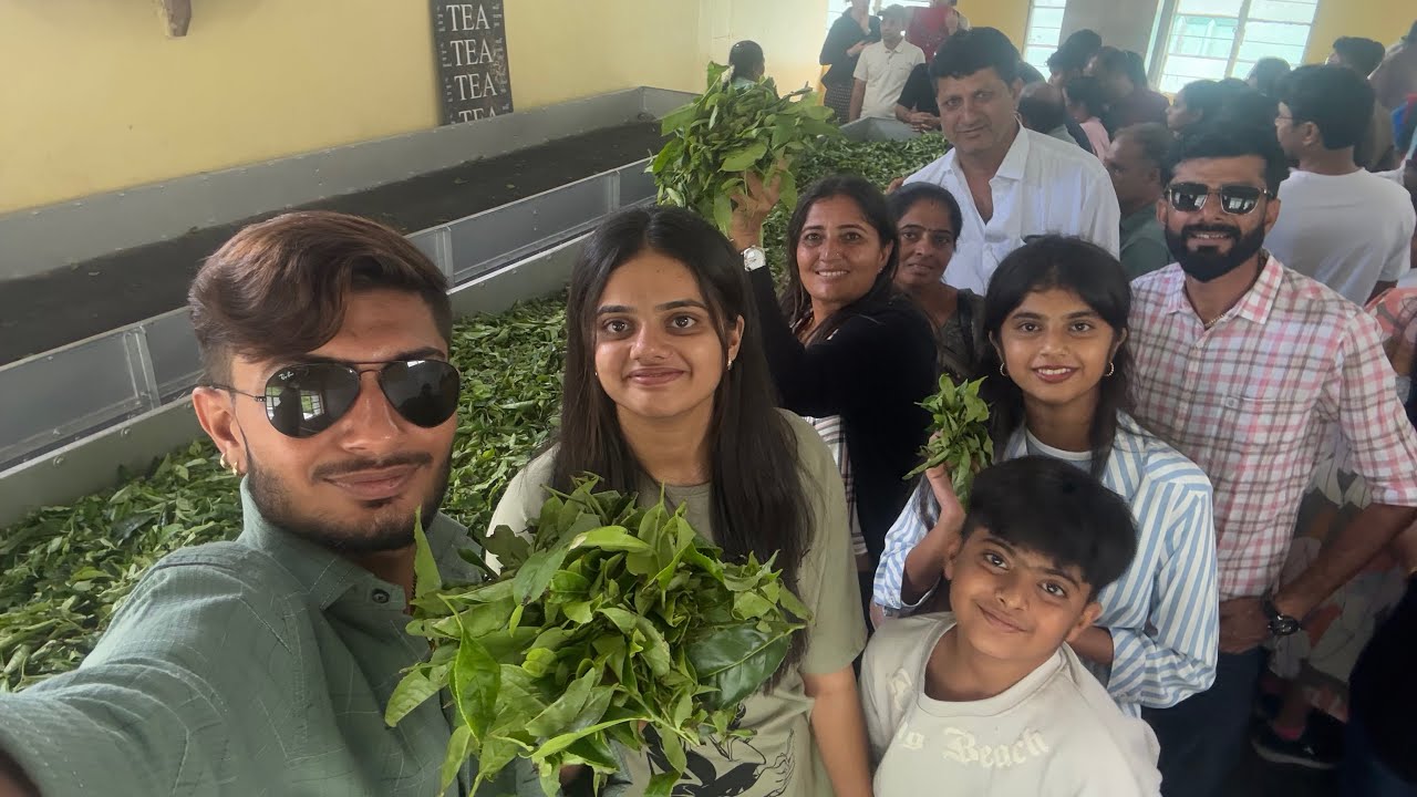 હિનલ એ ચા 🫖 કેમ બને એની ફેક્ટરી જોઈ ✅