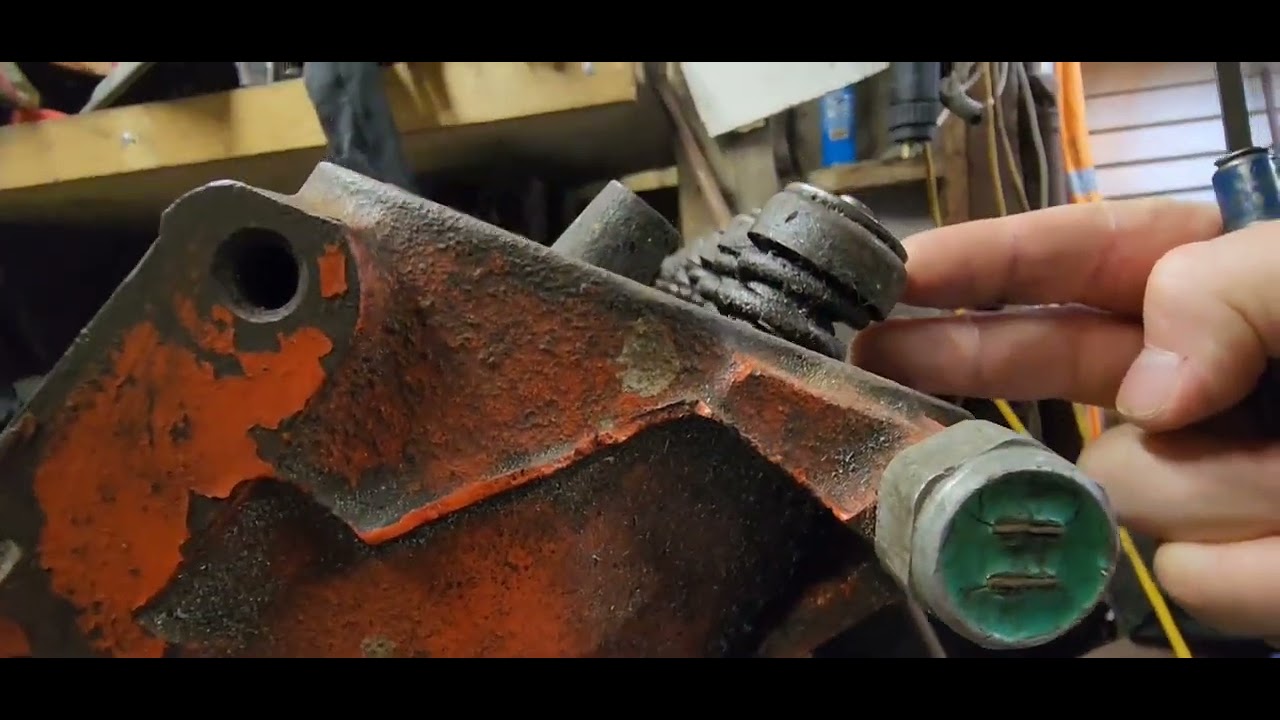 Ford Cleveland Oiling Secret. How and why the 351C failed under