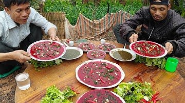 Mâm Tiết Canh Chào Buổi sáng Của Ông Hặc Và Anh Xiên