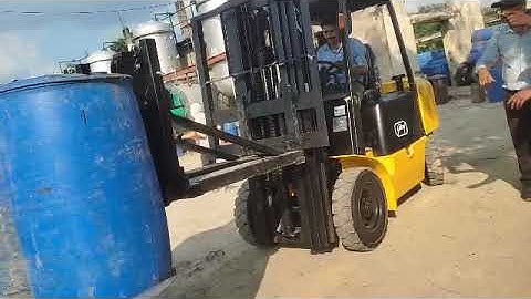 Godrej Forklift with Drum Handling Parrot Beak Attachment