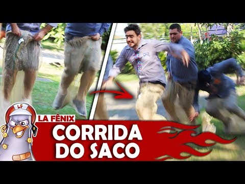 DESAFIO DA CORRIDA DO SACO | PERDEDOR GRAMPEIA BANDEIRAS NO CORPO - DESAFIO DA CORRIDA DO SACO | PERDEDOR GRAMPEIA BANDEIRAS NO CORPO