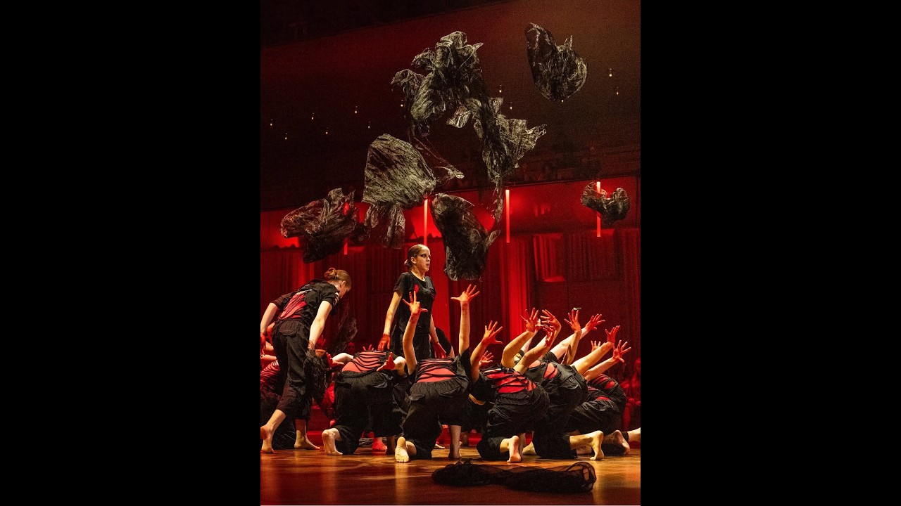 MARDRÖM. KoreografI: Eja Lindqvist