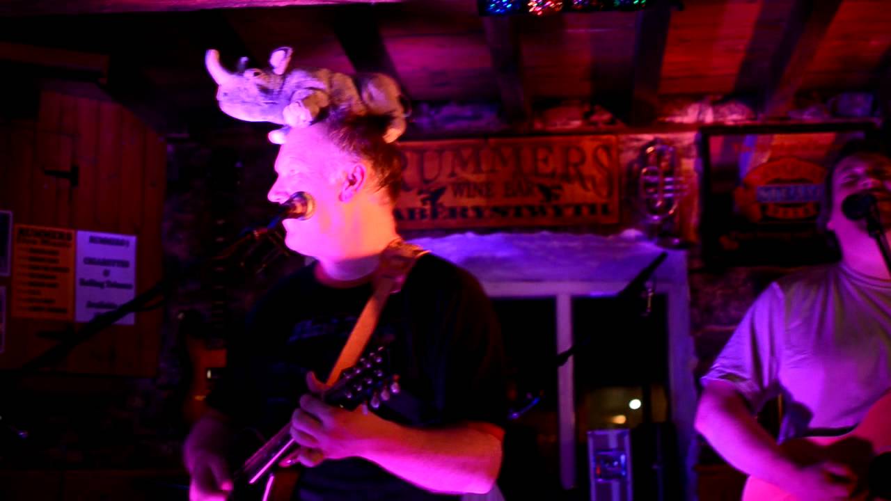 Puttting on the Style (with the horn) @ Rummers wine bar Aberystwyth