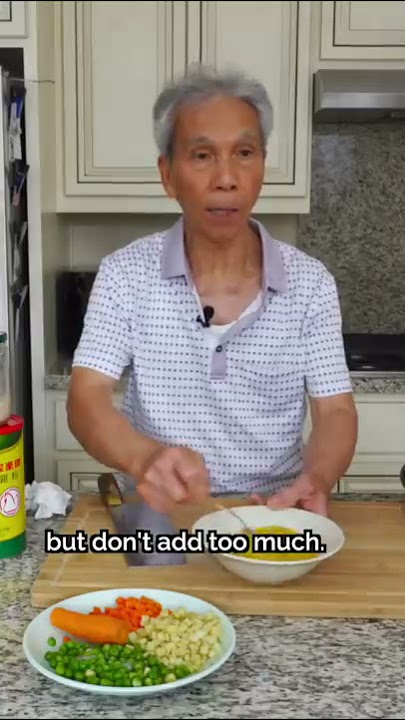 🥚 How to Make Egg Drop Soup Like a Chinese Chef #Shorts