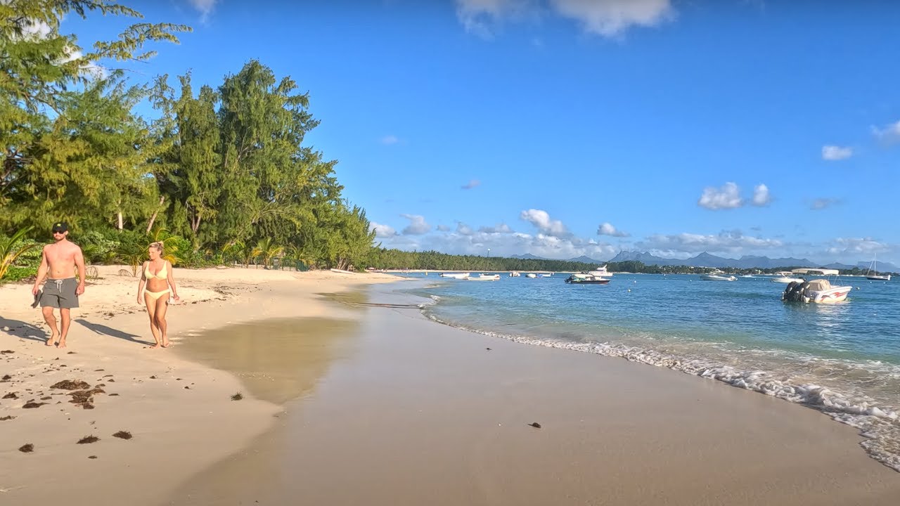 Walking tour on the stunning Mont Choisy Beach | May, Mauritius 4k60fps