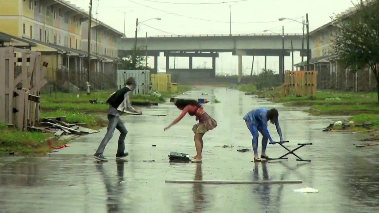 A Sunny Day in Glasgow - So bloody, so tight