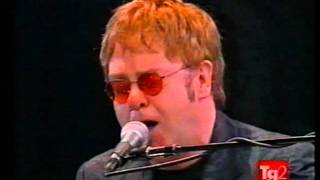 Elton John - Live in Verona 2002 - News report