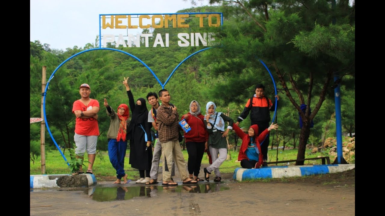 Pantai Sine Cemoro Sewu Tulungagung