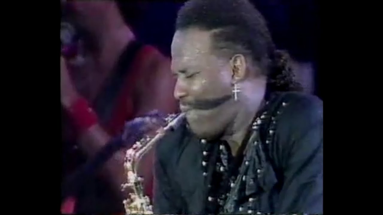 Prayers EWF Saxophonist Andrew Woolfolk Has Passed At The Age of 71