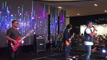 Seperti Dulu - Exists  live at Sogo