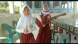 VIRAL DUA ANAK KECIL INI MEMBAWAKAN LAGU BANG TOYIB PULANG