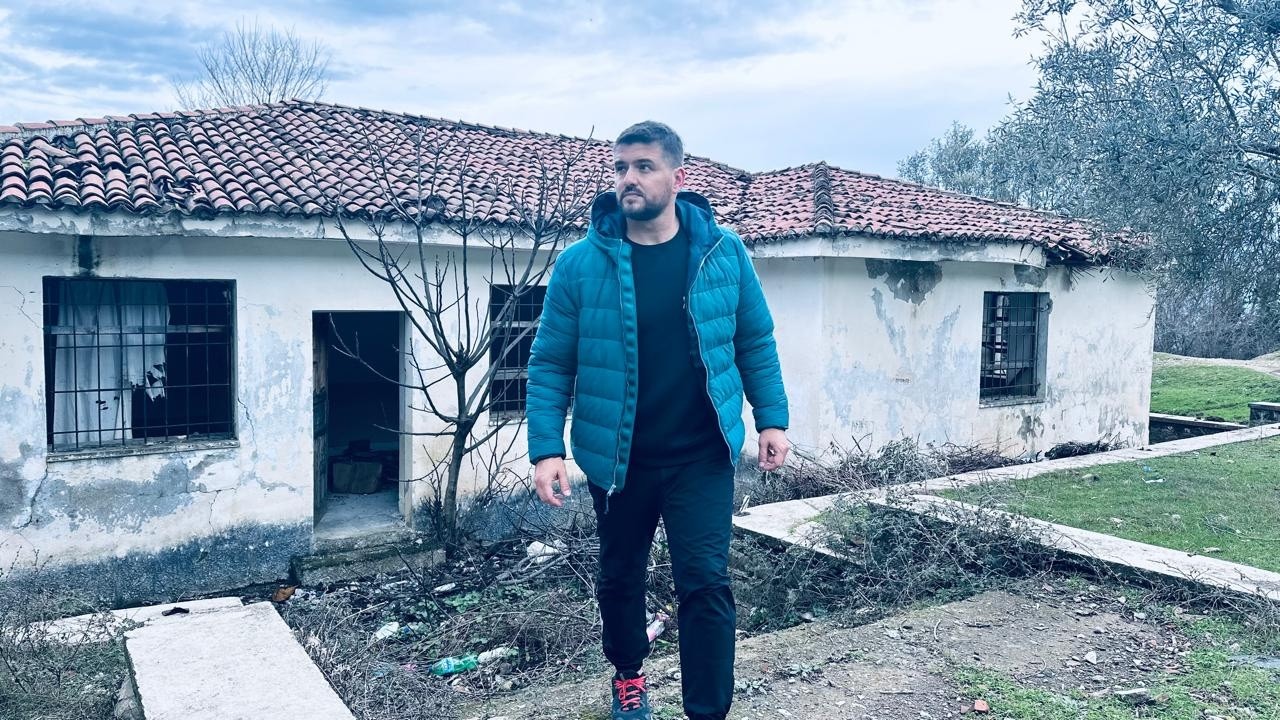 “Veç Zoti na ka mbetur”, fshati shqiptar - Shqipëria Tjetër