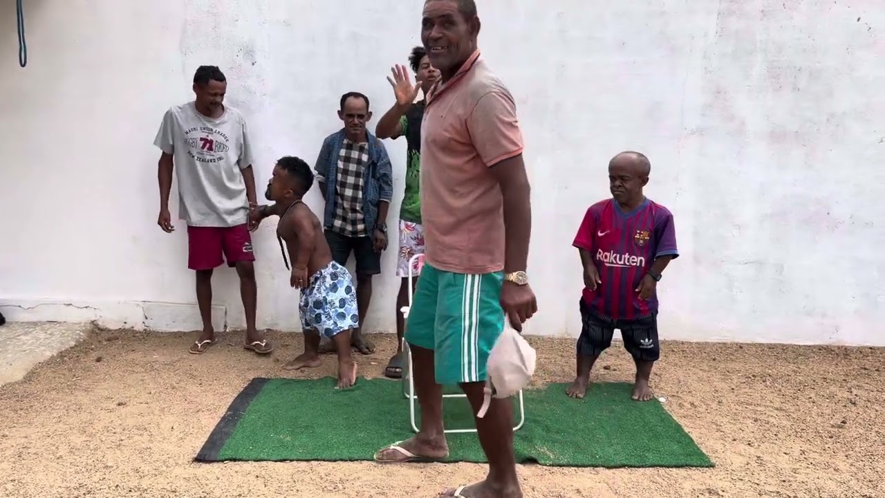 OS BOCA DE LITRO NA BRINCADEIRA DO BALDE O PAU QUEBROU