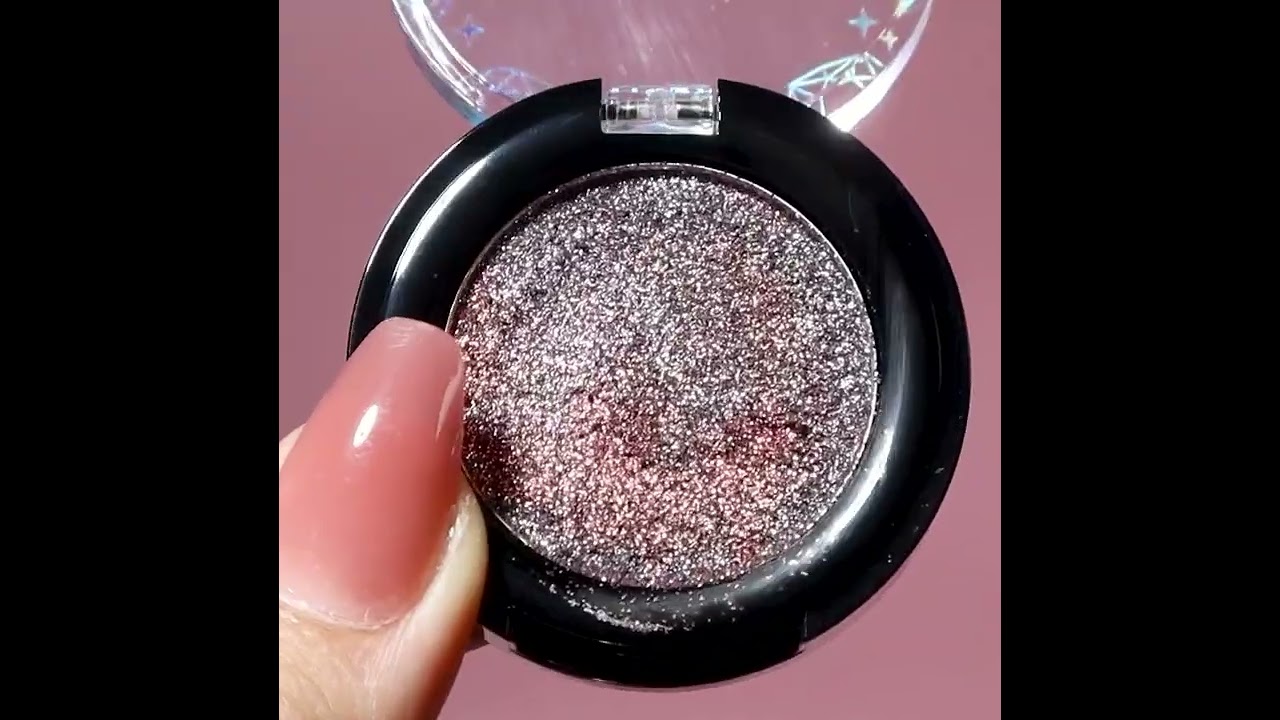 $7 Holiday Glitter Dazzle Eye Topper by J.Cat Beauty ✨