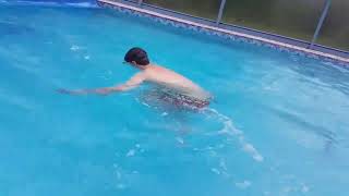 World record for consecutive underwater front flips- 32 in a row