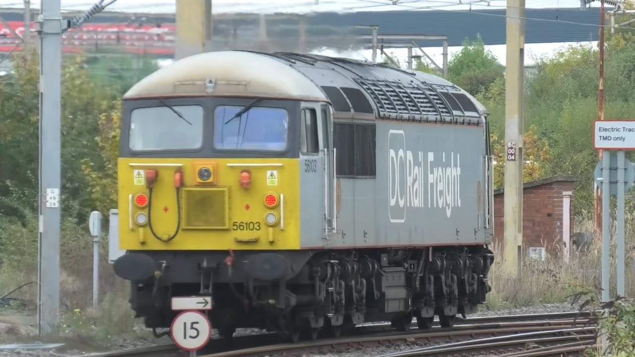 Fantastic few Hours at Bletchley Station Light Locos/Freight trains/passenger train 15th October 24