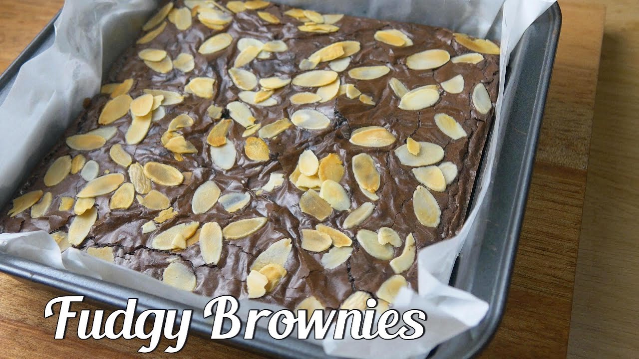 Fudgy Brownies (Saftige Brownies) – Rich & Chewy Chocolate Dessert | Einfach Monica’s Küche