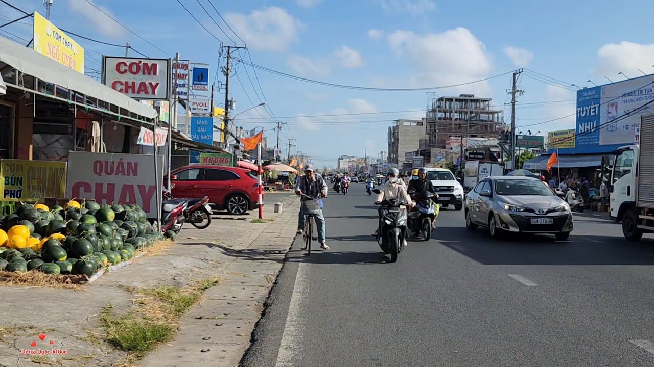 Cà Mau Đặc Sản Dưa Hấu Lý Văn Lâm. Bán Rất Nhiều Cập QL 1A Tết Bính Ngọ 2026. Nhìn Ngon Quá. 