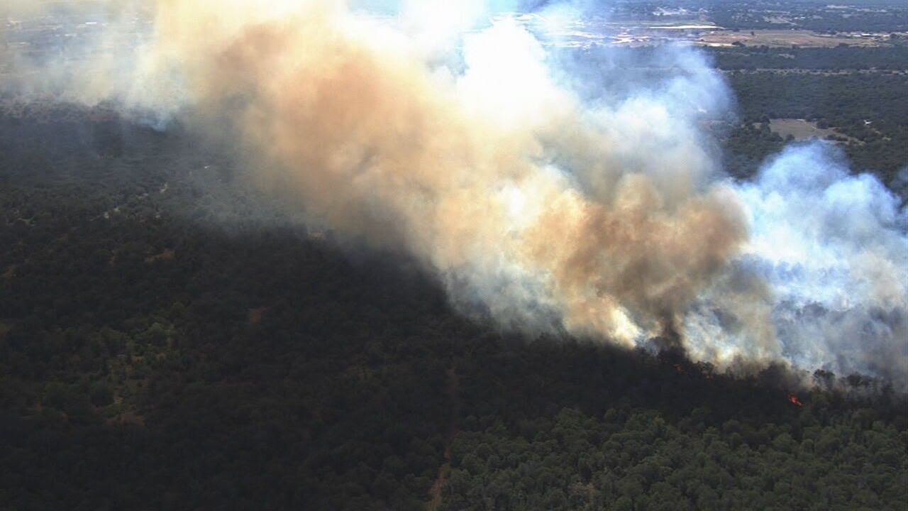 LIVE: Brush fire in South Bexar County - YouTube