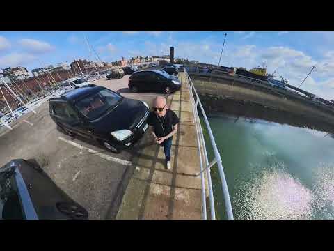 Insta360 X3 sample footage