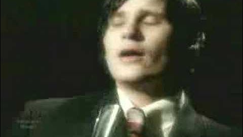 HOPPUS SAYS DELONGE SHOULD