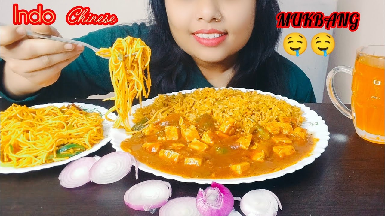 Eating: Schezwan Fried Rice 🍚 wid chilli paneer nd Noodles 🍜😋 |  INDO CHINESE | MUKBANG #eatingshow 