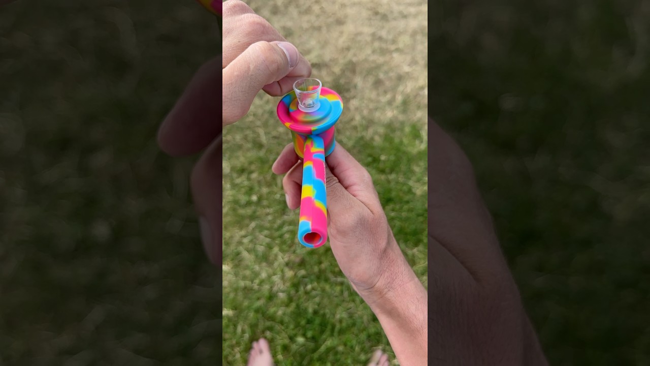 Для хорошего настроения нужно всего 3 вещи 🤣🤝 бутылка с любой водой, popshot и тайный ингредиент)