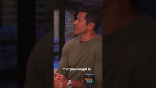 Famous Kelly Ripa Claims Mark Consuelos "Deliberately" Kept Her And Her iPhone Away From Fireworks #shorts Profile